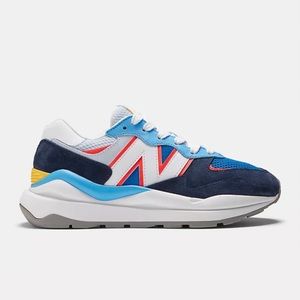 New Balance 5740 (Size 7)